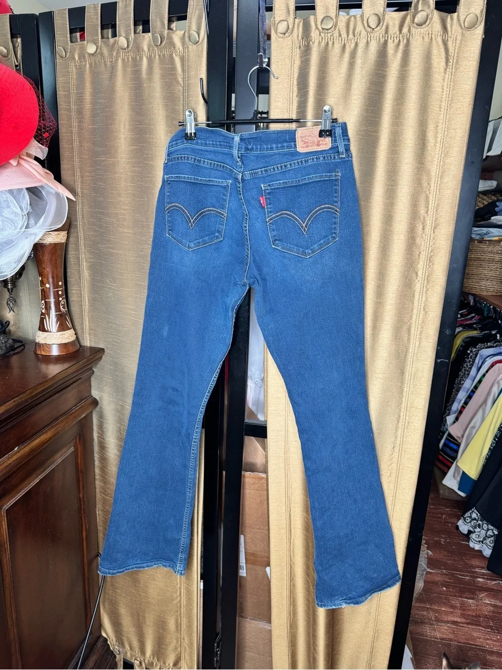 Levi’s 524 Bootcut Jeans Women’s 30 W30 L32 Medium Wash Stretch Denim